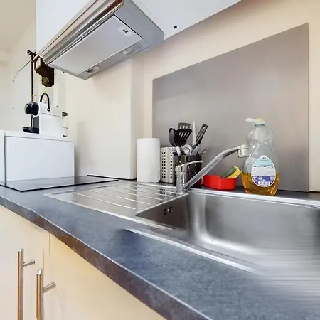 Joli Moderne Et Equipe *